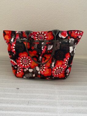 Lesportsac Red, Black & White Floral Retro Tote
